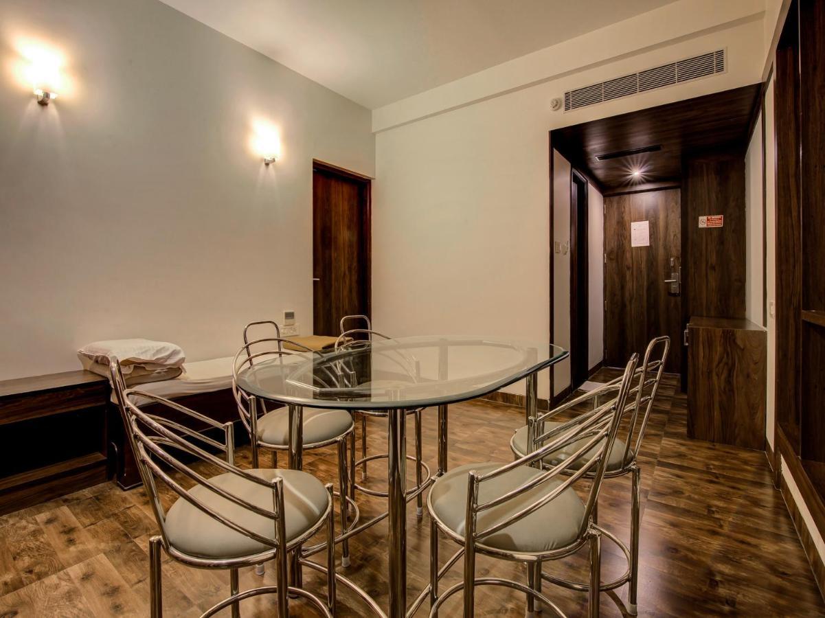 Myspace Hotels Silverstar Бенґалуру Екстер'єр фото