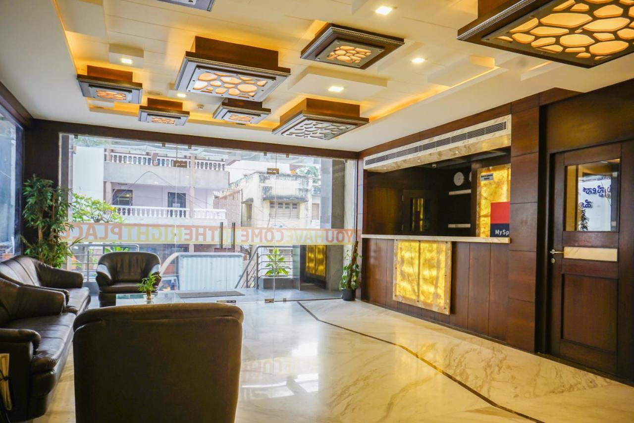 Myspace Hotels Silverstar Бенґалуру Екстер'єр фото